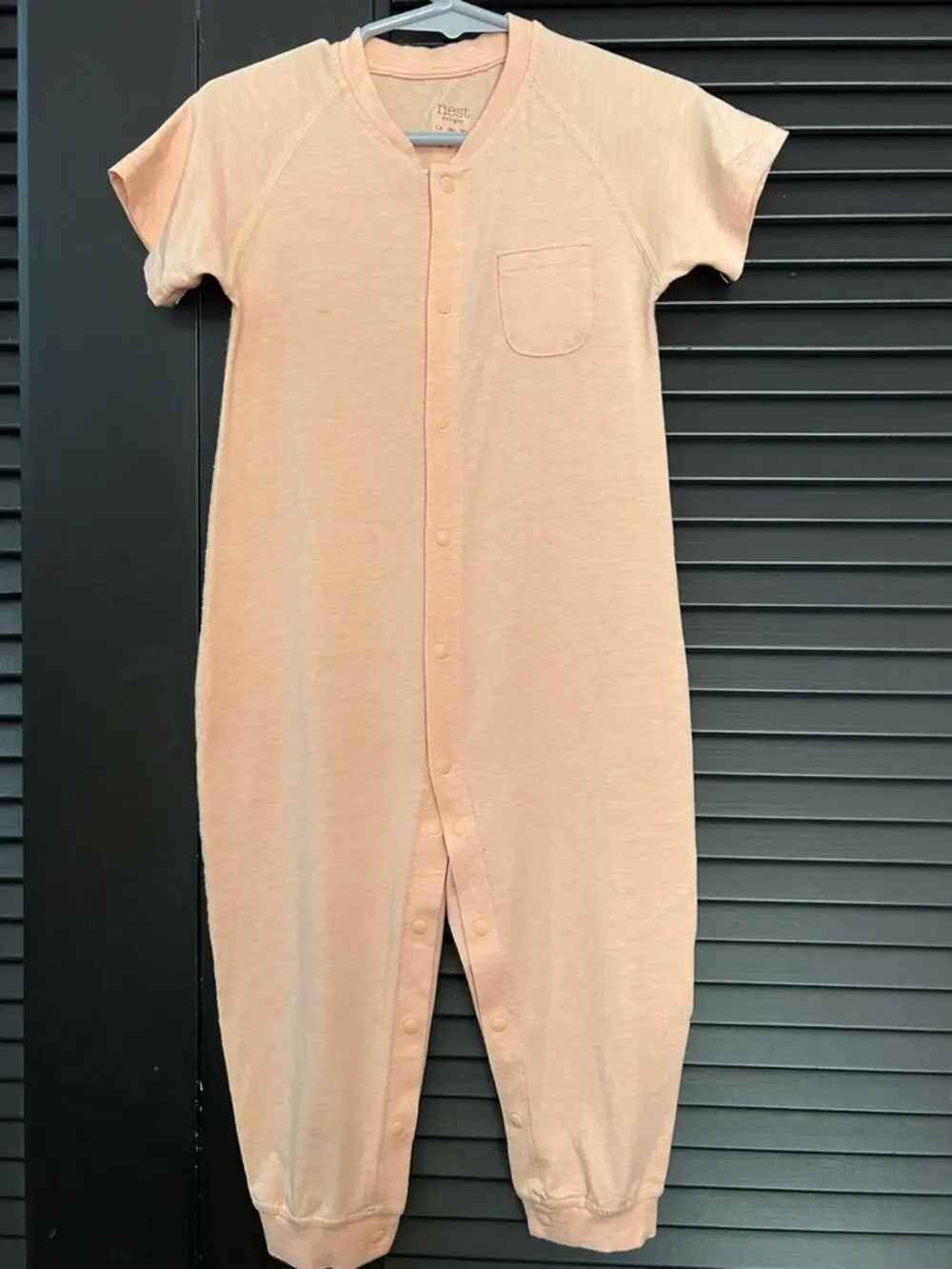 NEST Pantone Bellini Peach Baby Snap-Front Romper, Size 18-24 Months